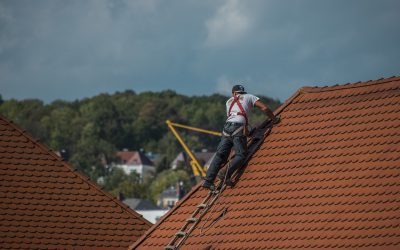 Risico’s van zelf dak werkzaamheden uitvoeren
